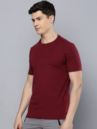 Sporto Men's Fluid Cotton Round Neck T-shirt - Ruby Red