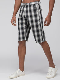 Sporto Men's Checkered Cotton Capri Shorts