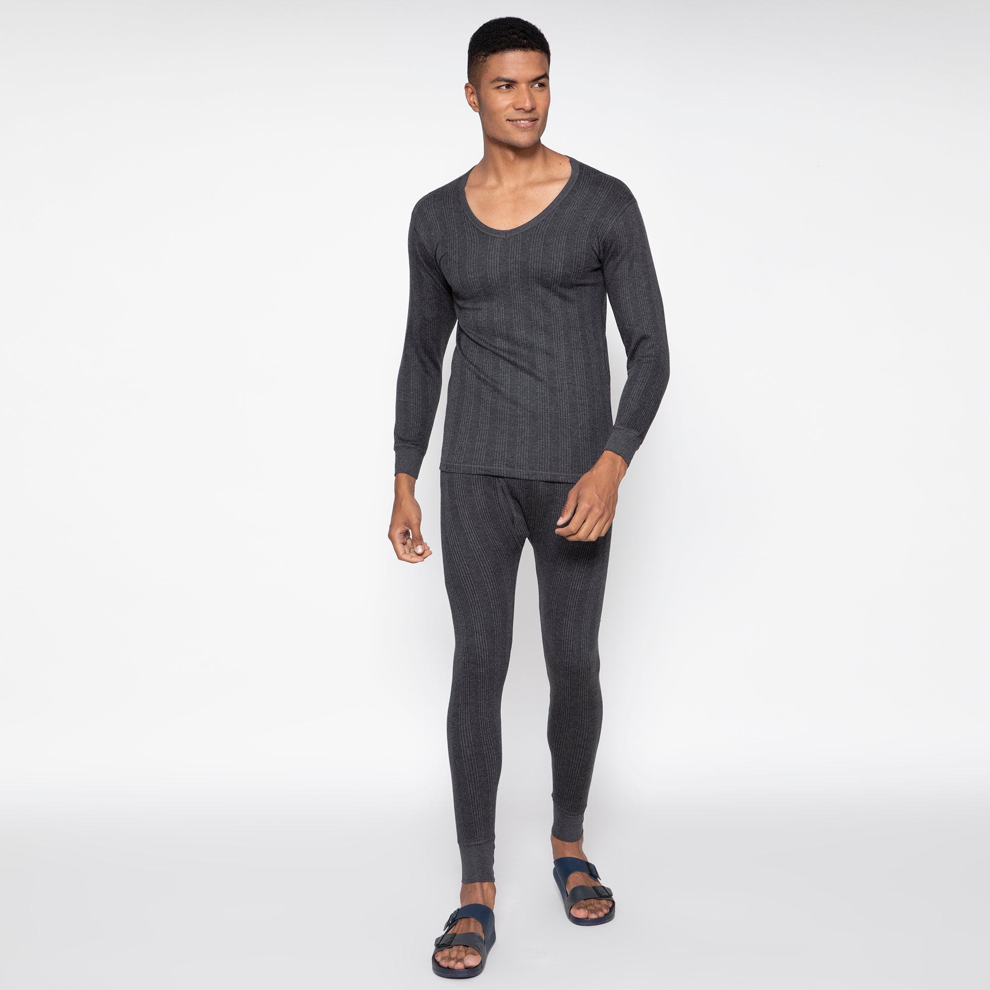 Macho Sporto Round Neck Full Sleeve Top and Bottom Thermal Set for Men - Black