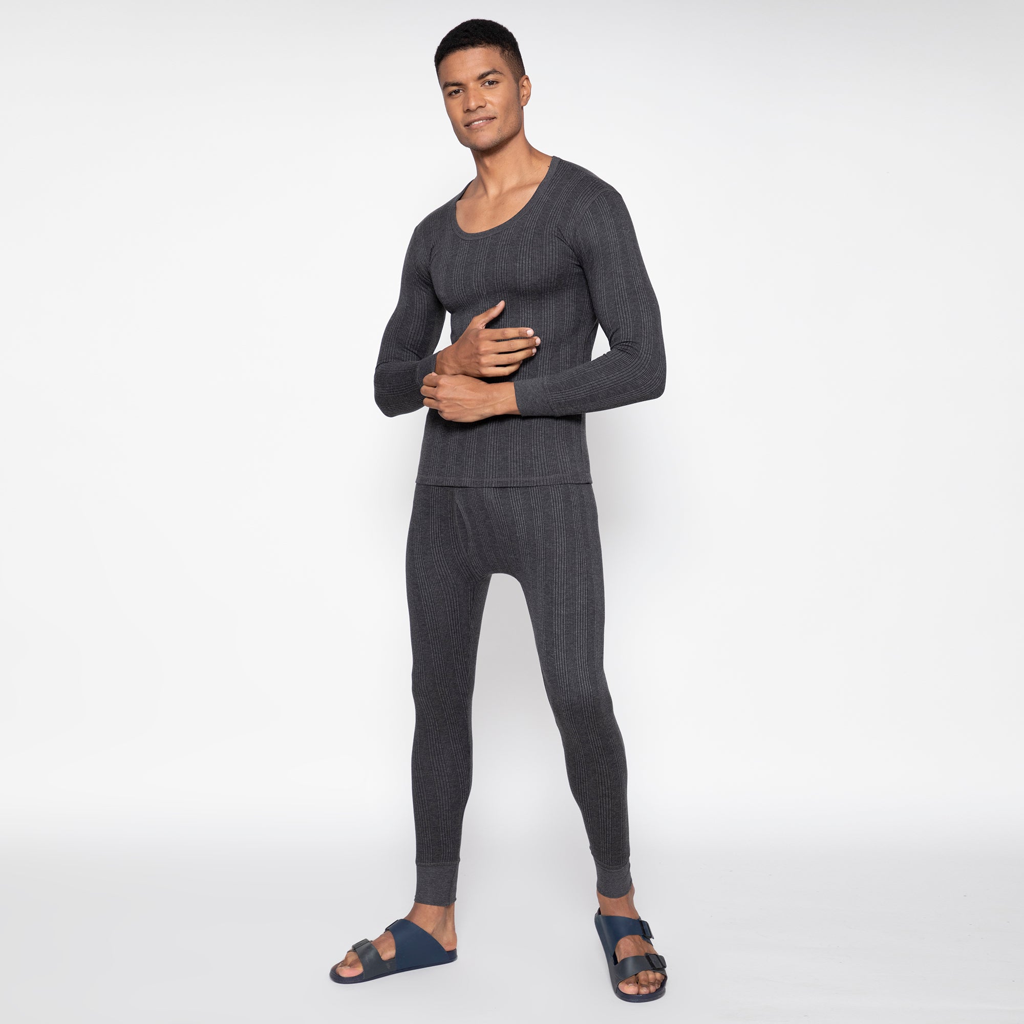 Macho Sporto Round Neck Full Sleeve Top and Bottom Thermal Set for Men - Black